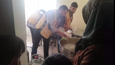 Sondakika04 - İyilik Derneği Doğubayazıt'ta Ramazan dolayısıyla hergün sıcak yemek dağıtımı yapıyor