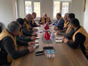 İyilik Derneği Yönetim Kurulu Üyelerimiz Depremin İlk Günü Dernek Binasında Toplandı
