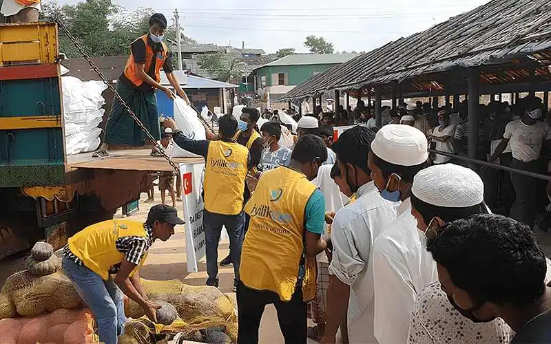Arakan Kampları Acil Yardım
